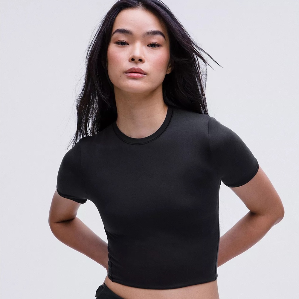 Lululemon ultra-soft nulu cropped tshirt